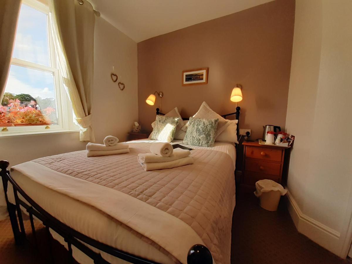 Bed and Breakfast Harvington House à Keswick  Extérieur photo